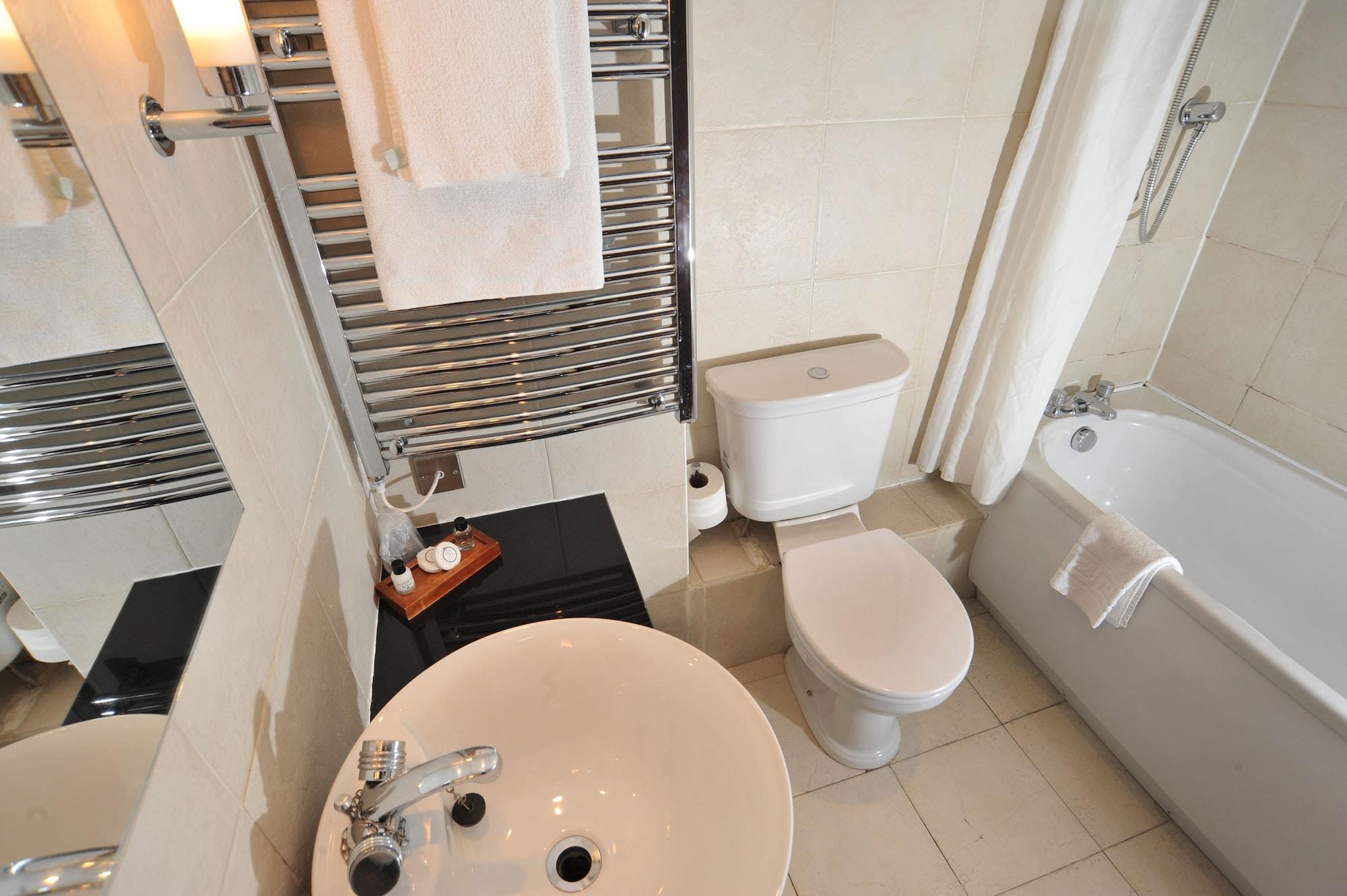 Hotel Golden Lion 3*
